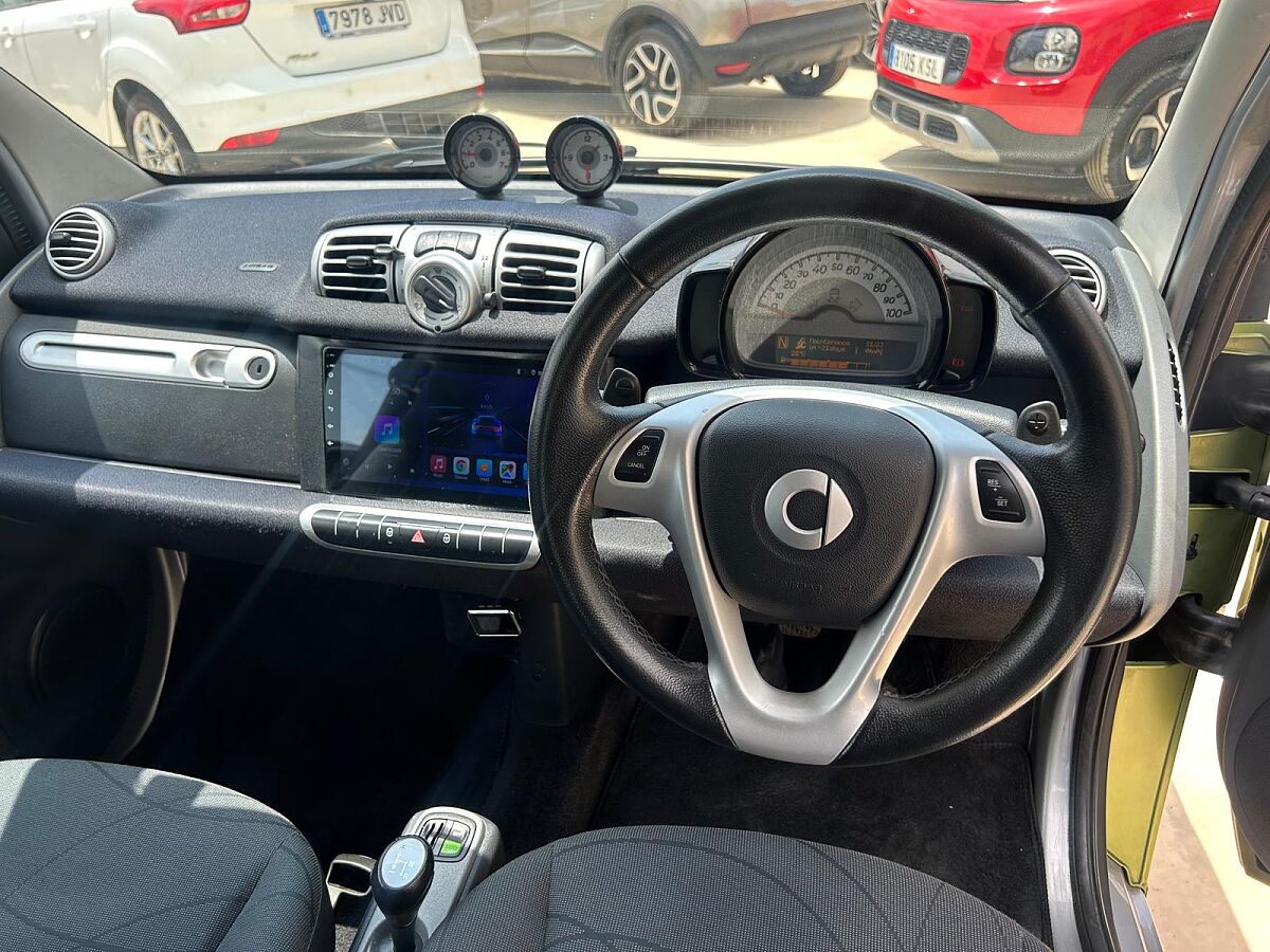 SMART FOR TWO PASSION COUPE 1.0 MHD AUTO SPANISH RHD IN SPAIN 61000 MILES 2010